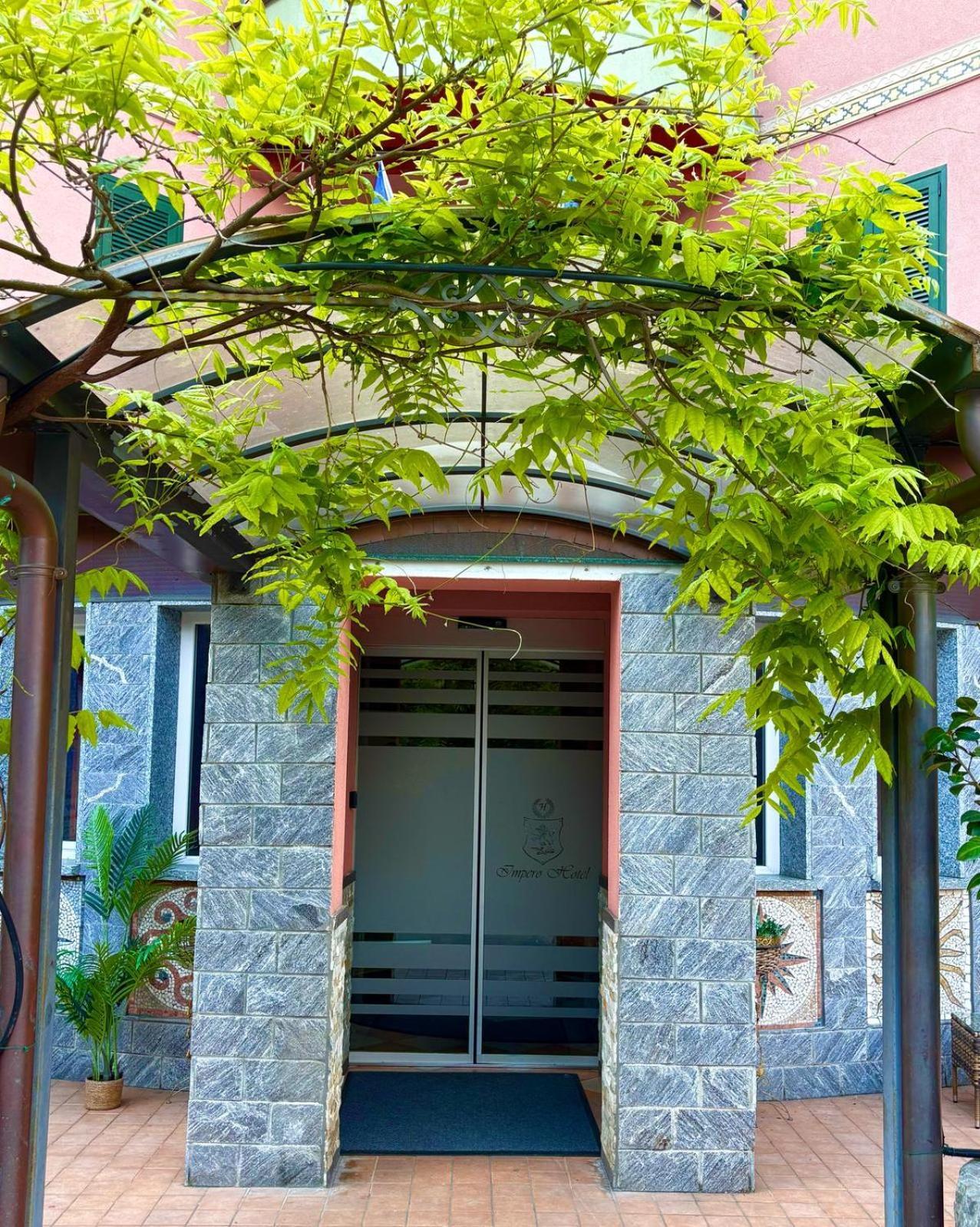 Impero Hotel Beauty & Spa - Bike Hotel Cantello Luaran gambar